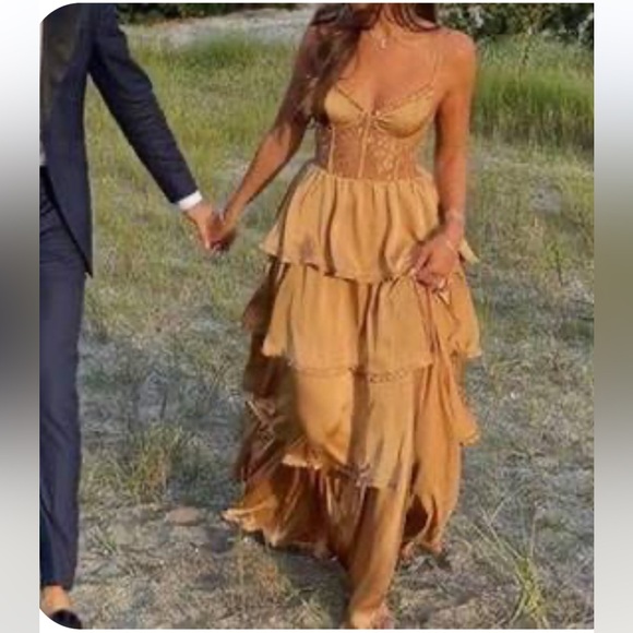 V. Chapman Desert Tan Layered Dress - Picture 2 of 12